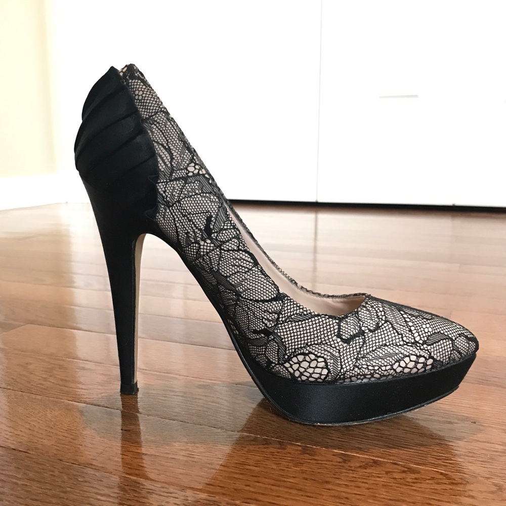 Stiletto Black and Nude Lace Pumps